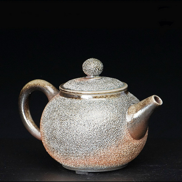Liu Meng Han Bing Yan Handmade Wood-Fired Ceremic Teapot