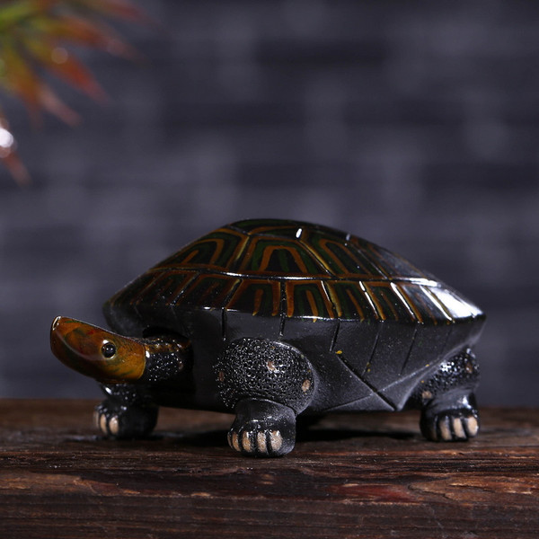 Handmade Yixing Zisha Clay Tea Pet Bian Se Wu Gui