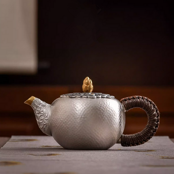 Handmade Pure Silver Teapot Lian Hua Hua Gai 200ml