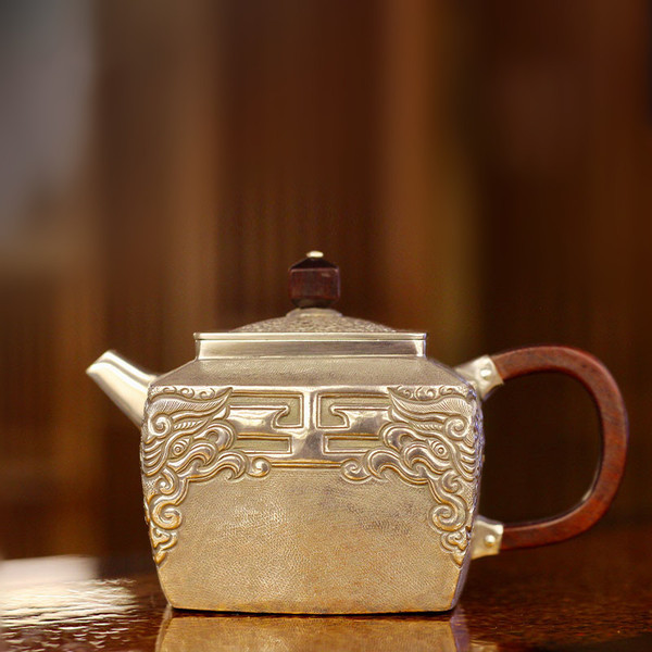 Handmade Pure Silver Teapot Si Fang Tao Tie 200ml
