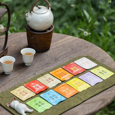 Premium Mini Yunnan Tea Sampler 12 Flavors - Dragon Tea House