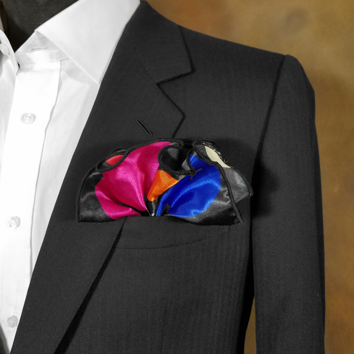 2in1 Pouf Round Pocket Square Large Polka Dots on Black Vavra's Menswear