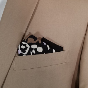Two-Tone Black Abstract 100% Cotton Pre-Folded Pocket Square Insert Two-Tone Black Abstract 100% Cotton Pre-Folded Pocket Square Insert