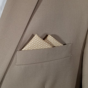100% Cotton Pre-Folded Pocket Square Handkerchief Insert - Tan Polka Dots 100% Cotton Pre-Folded Pocket Square Handkerchief Insert - Tan Polka Dots
