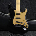 Fender American Deluxe Stratocaster - Black w/Hard Case - 2nd Hand