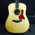 Taylor 210E Dreadnought Electro Acoustic Guitar w/ Hard Case - 2nd Hand