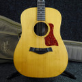 Big Baby Taylor Acoustic Guitar - Natural w/Gig Bag - 2nd Hand