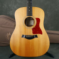 Taylor 210 Acoustic Guitar - Natural w/Gig Bag - 2nd Hand