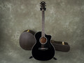 Taylor 214ce-BLK DLX Deluxe - Black w/Hard Case - 2nd Hand