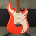 Burns Club Series Marquee - Guards Red w/Hard Case - 2nd Hand