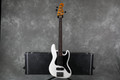 Fender Modern Player Jazz V Bass - White w/Hard Case - 2nd Hand