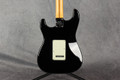 Fender American Professional II Stratocaster, Maple - Black - Case - 2nd Hand