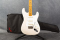 Fender Vintera 50s Stratocaster - White Blonde - Gig Bag - 2nd Hand