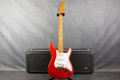 Fender Classic Series 60s Stratocaster - Fiesta Red - Hard Case - 2nd Hand