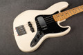 Fender Standard Jazz Bass - Arctic White - Hard Case - 2nd Hand