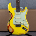 Fender Custom 1963 Strat Heavy Relic - Yellow Over Sunburst - Case - 2nd Hand