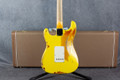 Fender Custom 1963 Strat Heavy Relic - Yellow Over Sunburst - Case - 2nd Hand