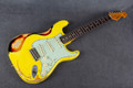 Fender Custom 1963 Strat Heavy Relic - Yellow Over Sunburst - Case - 2nd Hand