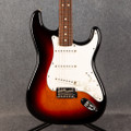 Fender Player Stratocaster - 3-Colour Sunburst - 2nd Hand