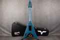 Gibson Custom Shop Richie Faulkner Flying V Custom Pelham Blue - Case - 2nd Hand