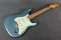 Fender Vintera '60s Stratocaster - Ice Blue Metallic - Gig Bag - 2nd Hand