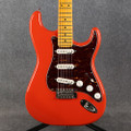 Vintage V6M ReIssued Electric Guitar - Firenza Red - 2nd Hand (132121)