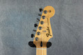 Fender Standard Stratocaster - Candy Apple Red - Hard Case - 2nd Hand
