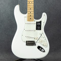 Fender Player Stratocaster - Polar White - Boxed - 2nd Hand (X1159370)