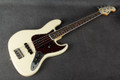 Fender American Vintage II 1966 Jazz Bass - Olympic White - Hard Case - 2nd Hand (X1159352)