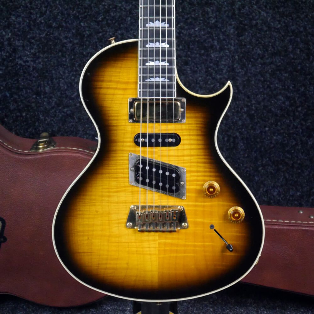 gibson nighthawk case