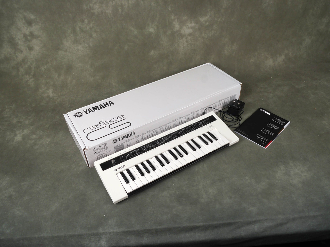 YAMAHA REFACE CS シンセサイザー Yamaha REFACE CS Virtual Analog