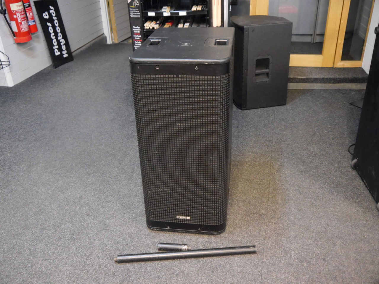Line StageSource L3s 1,200 Watt Bi-amped Subwoofer of 2nd Hand