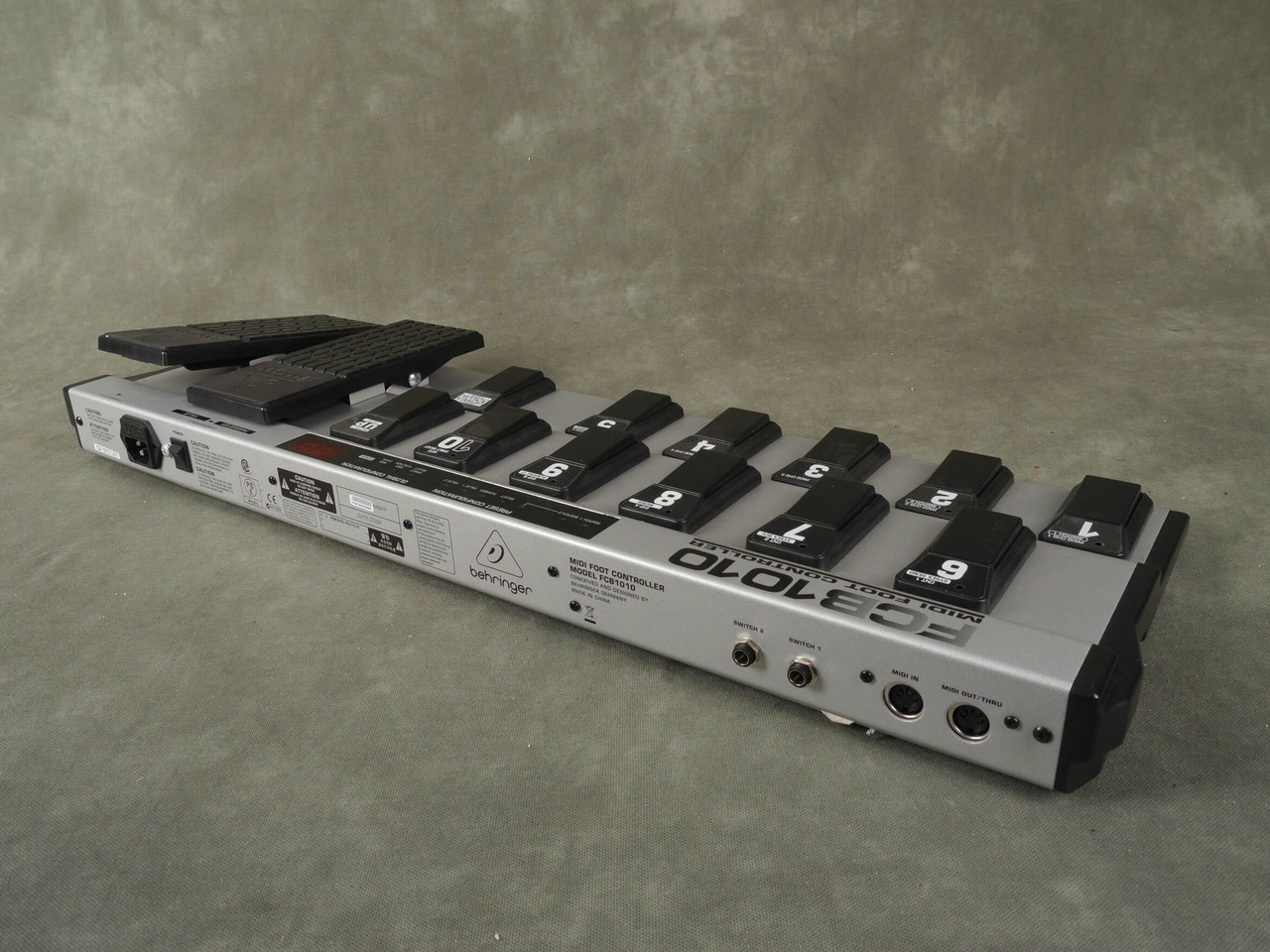 Behringer FCB1010 MIDI Foot Controller Board - 2nd Hand