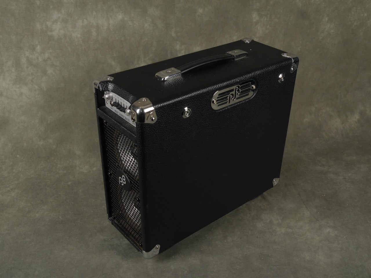 Phil Jones Bass Briefcase Amp w/Cover - 2nd Hand