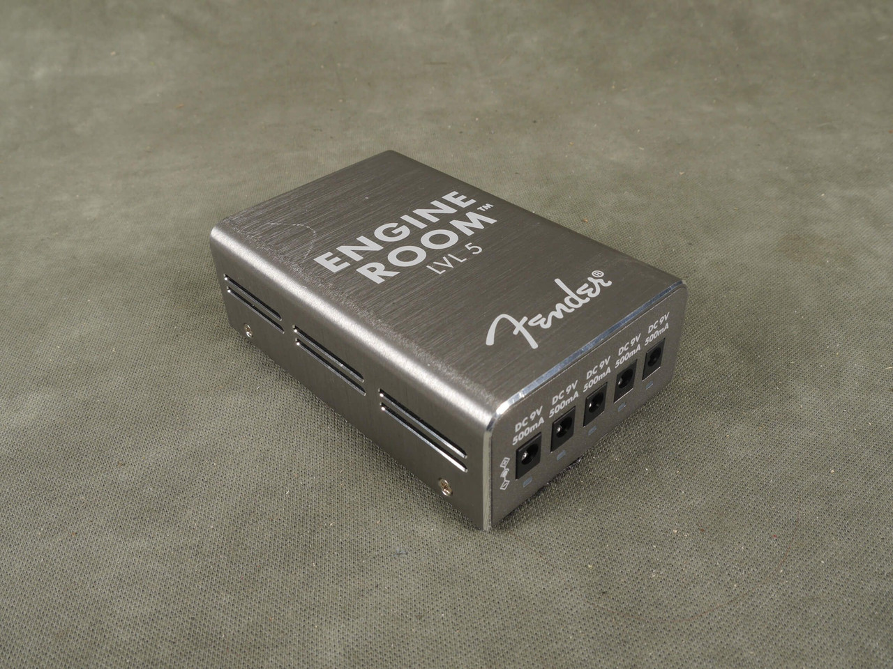 Fender Engine Room LVL5 Pedalboard Power Supply w/Box & PSU - 2nd Hand