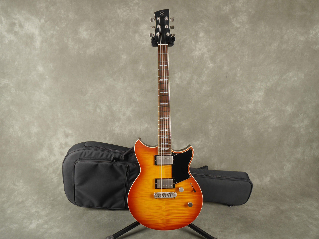 ギター YAMAHA / REVSTAR RS620 REVSTAR RS620 - Guitars & Basses - Display collection - INNOVATION