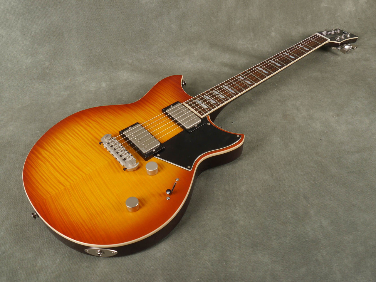 Yamaha Revstar RS620 - Brick Sunburst w/Gig Bag - 2nd Hand