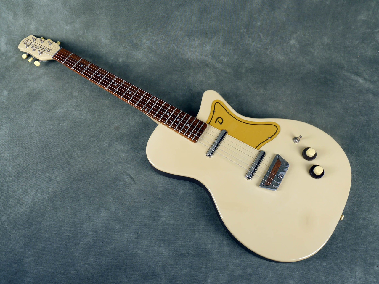 Danelectro U2 復刻モデルCream Burst エレキギター Danelectro U2