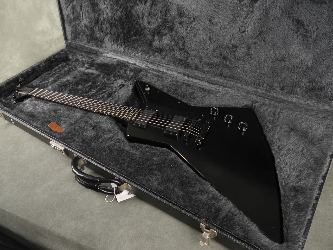 Gibson Explorer Gothic II - Black w/Hard Case - 2nd Hand