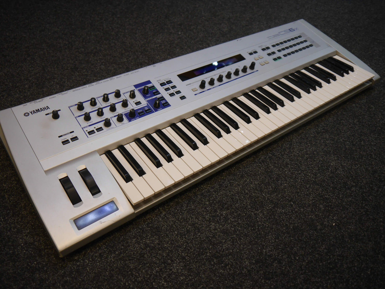 Yamaha CS6X Synthesizer - 2nd Hand