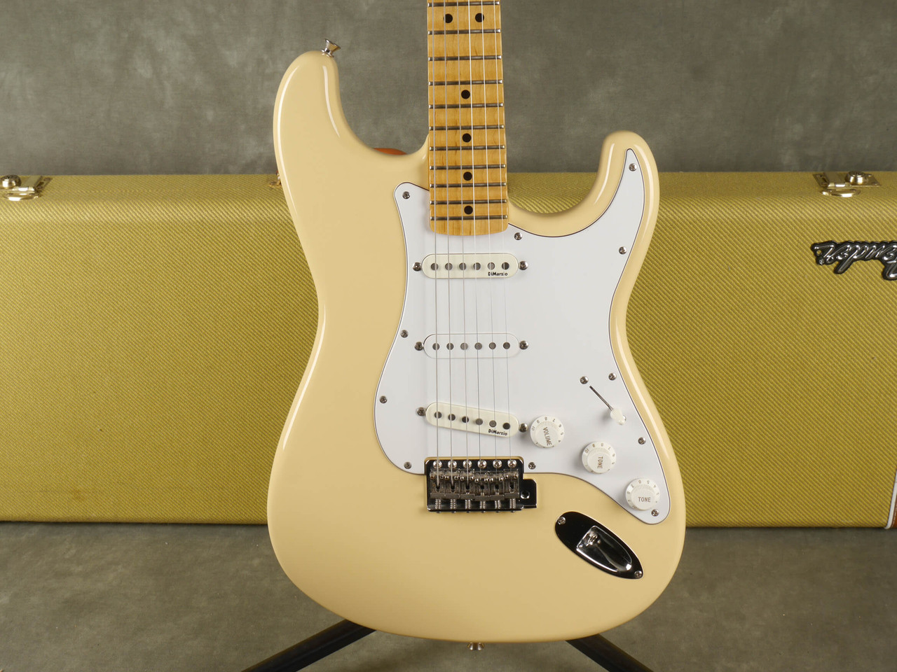 Fender MIJ Yngwie Malmsteen Stratocaster - Vintage White w/Hard