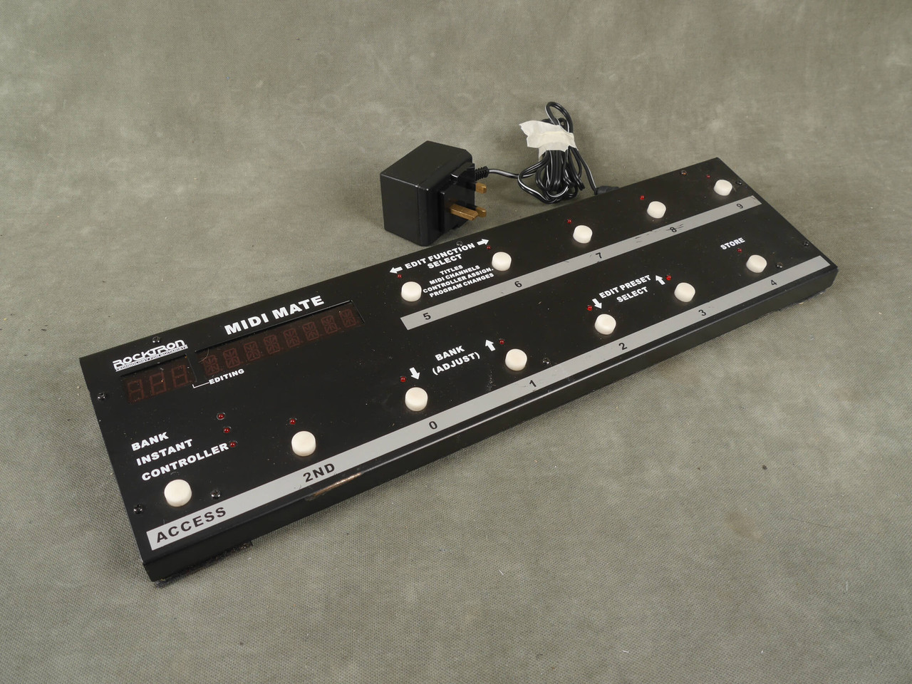 Rocktron Midi Mate Floor 8スイッチコントローラー Rocktron Midi Mate Footswitch Controller & Hex Expression Pedal