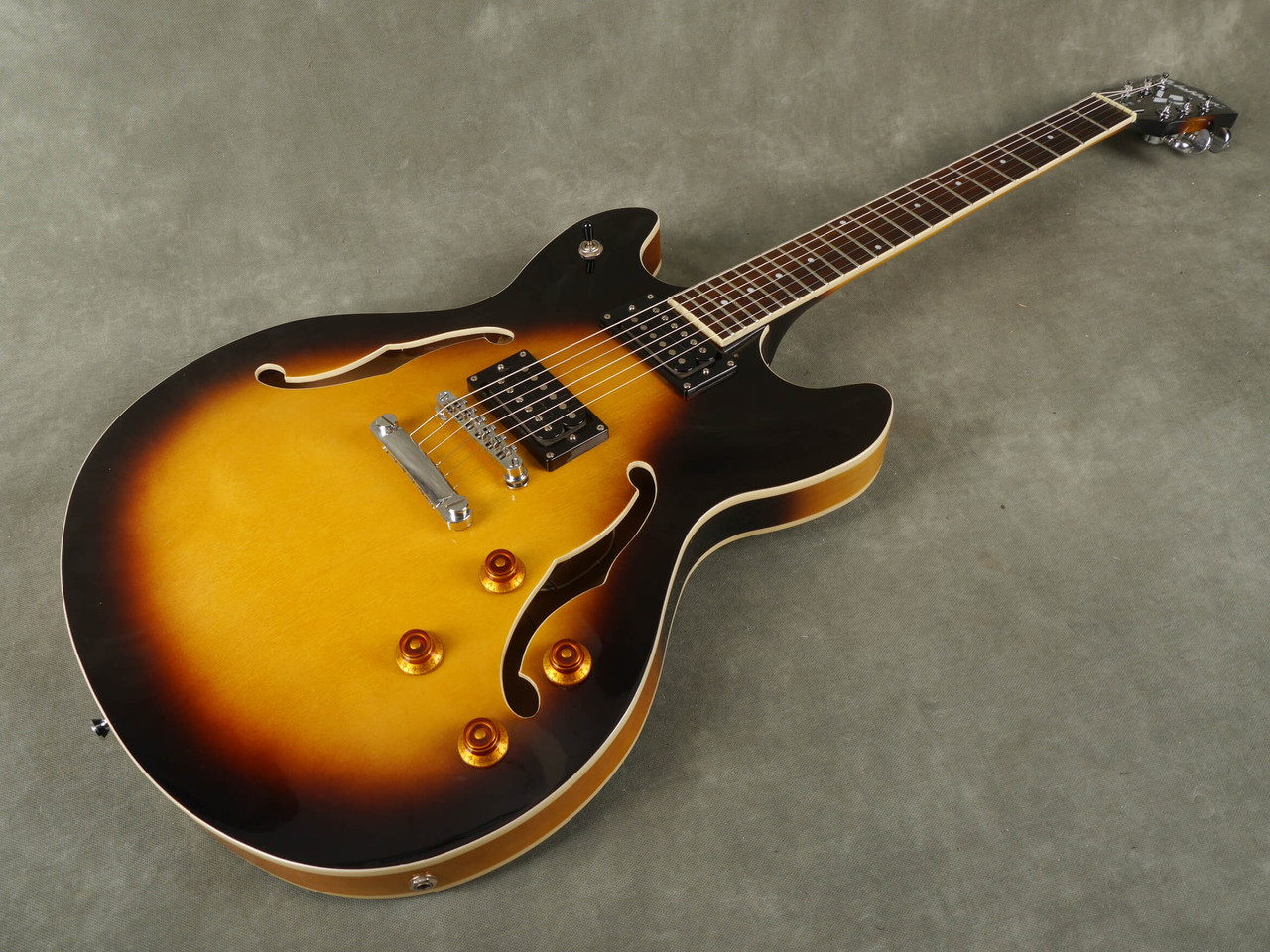 Washburn HB30 Electric Guitar - Sunburst w/Hard Case - 2nd Hand