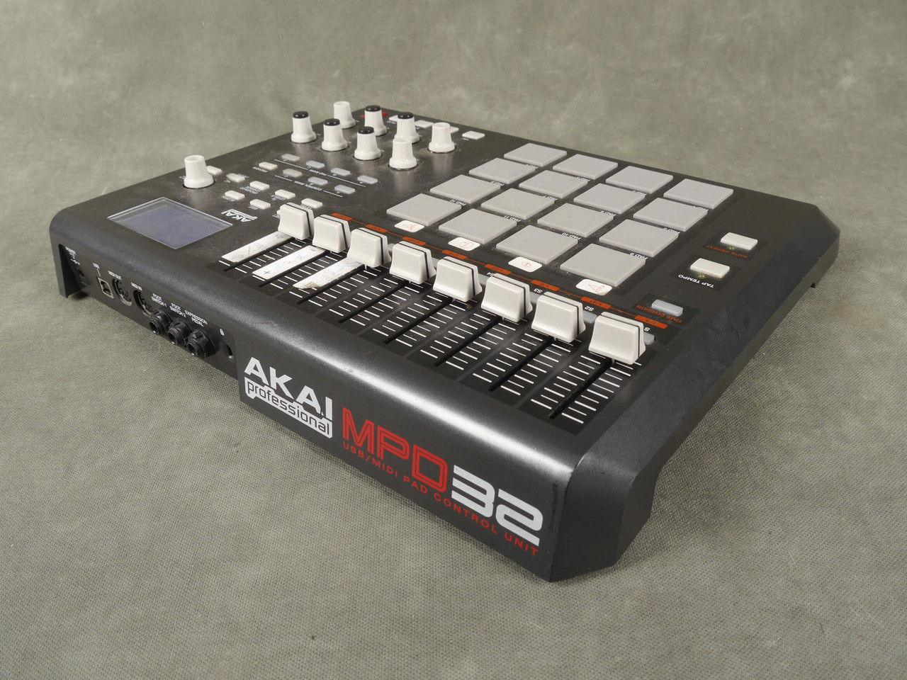 Akai MPD32 MIDI Pad Controller - 2nd Hand