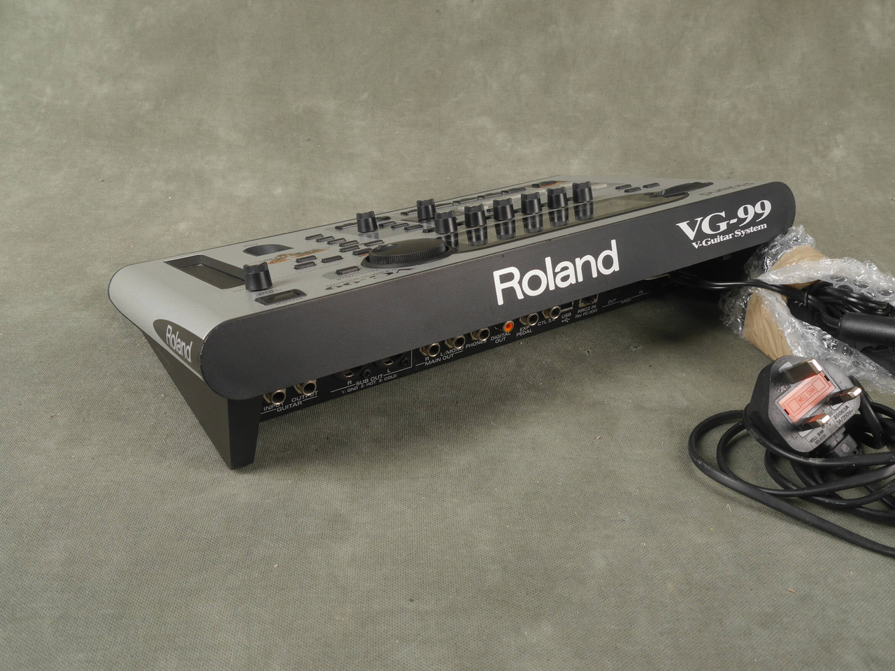 Roland VG-99 V-Guitar System Synthesizer - 2nd Hand