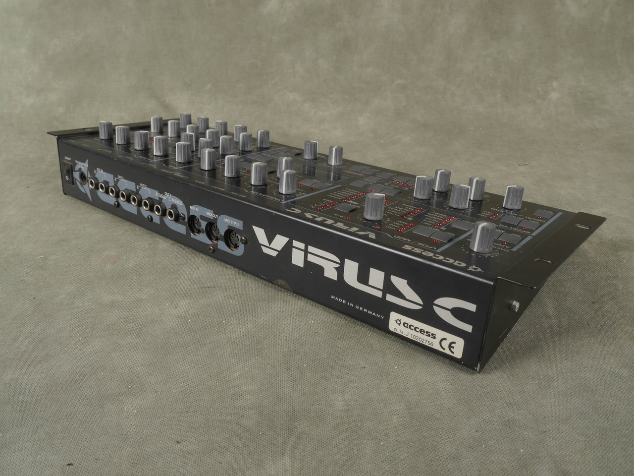 Access Virus C Rack Synth w/12v PSU - 2nd Hand