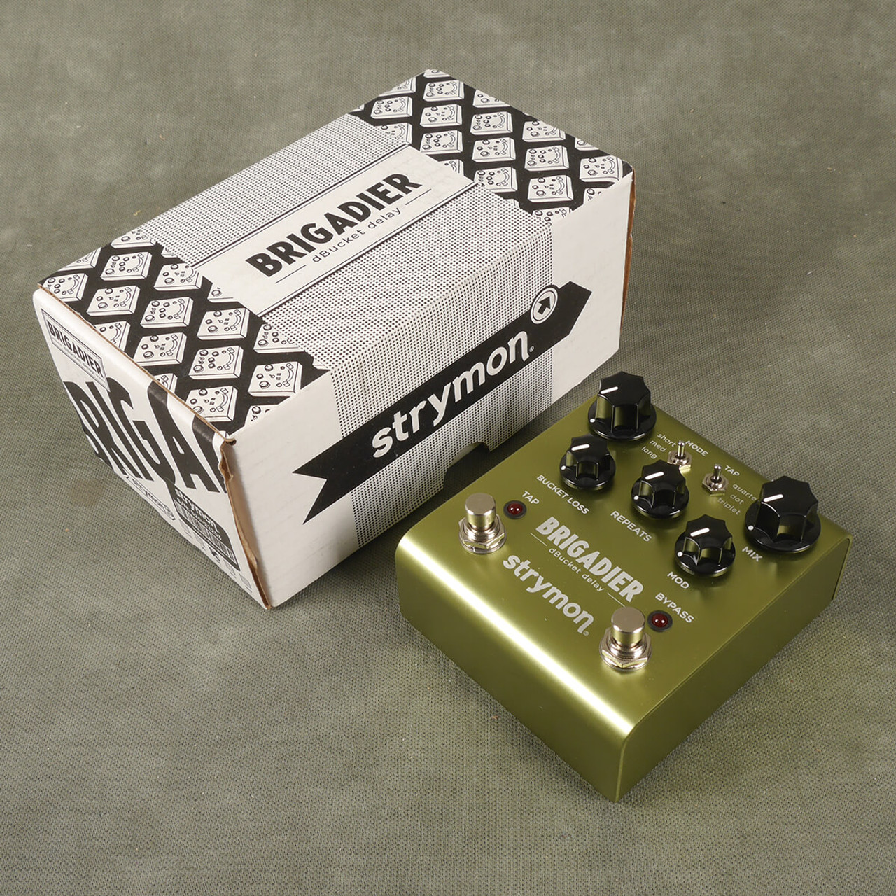 YSTRYMON112033__93685.