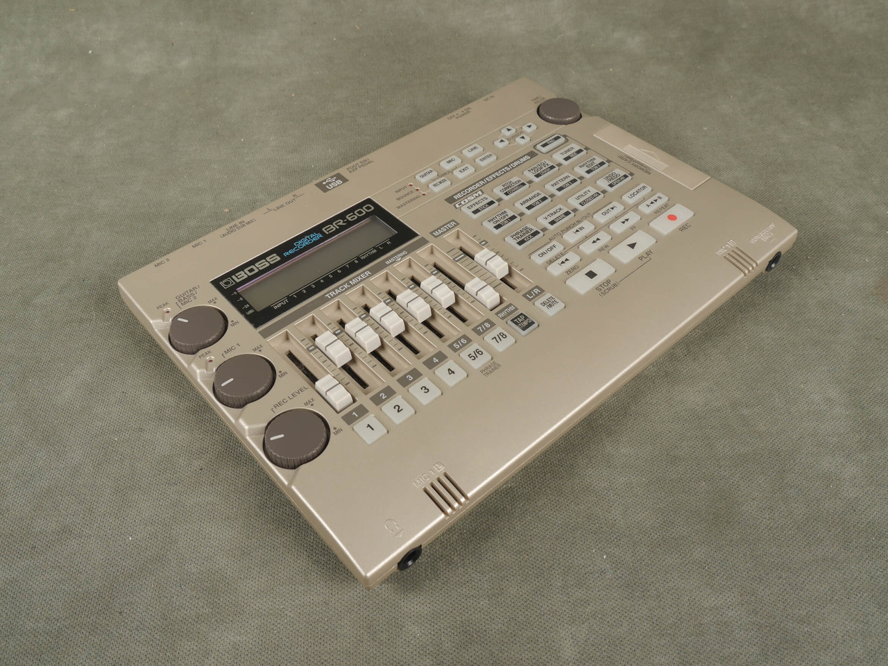 BOSS BR-600 デジタルMTR 1MBコンパクトフラッシュ3枚付き Amazon | 8トラック・デジタル・レコーダー BR-600 | マルチ