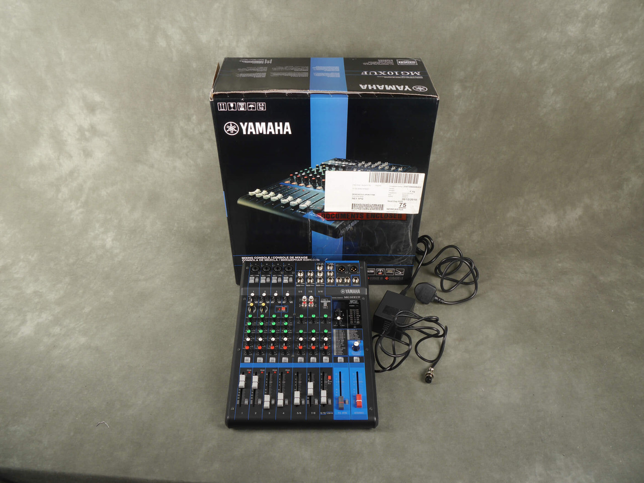 Yamaha MG10XUF Small Format Mixer w/Box & PSU - 2nd Hand