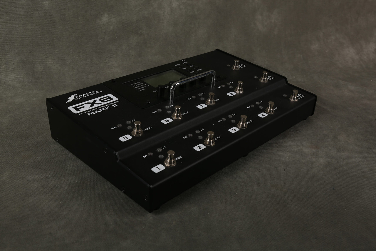 Fractal Audio FX8 MkII Multi-FX Pedalboard w/Box & PSU - 2nd Hand
